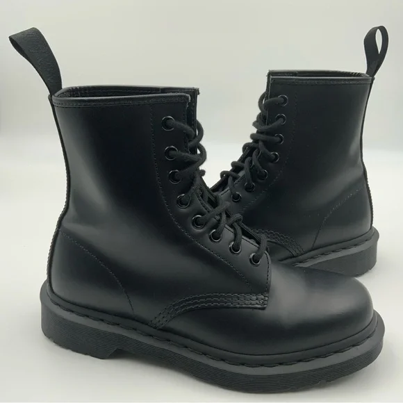 Dr, Marten’s USM/6 1460 Mono Smooth 8-Eyelet Black Leather Combat Boots. - Picture 2 of 10